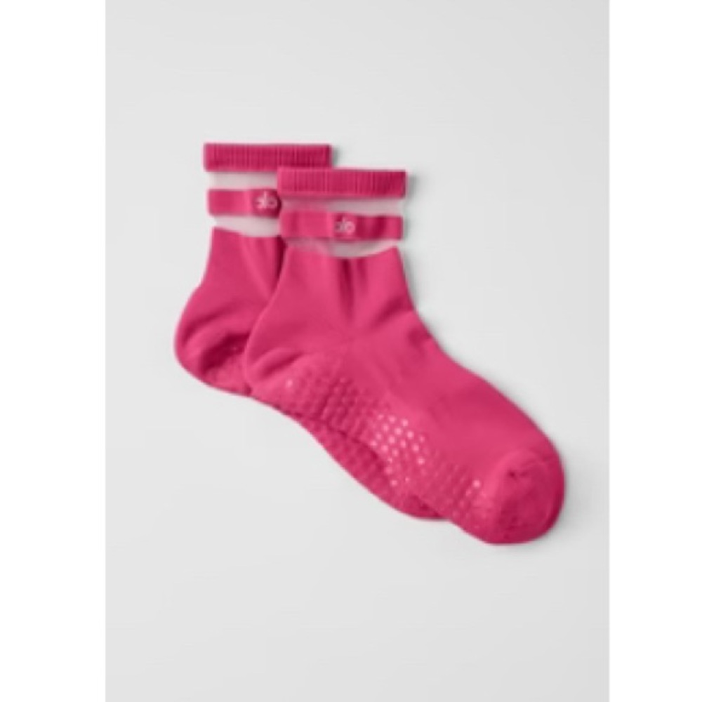 ALO Yoga Women's Pulse Grip Sock pink summer crush